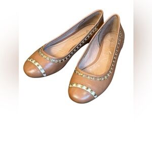 NWOB  Antonio Melani Studded Tan Leather Cap Toe Ballet Flats Ladies Size 8.5